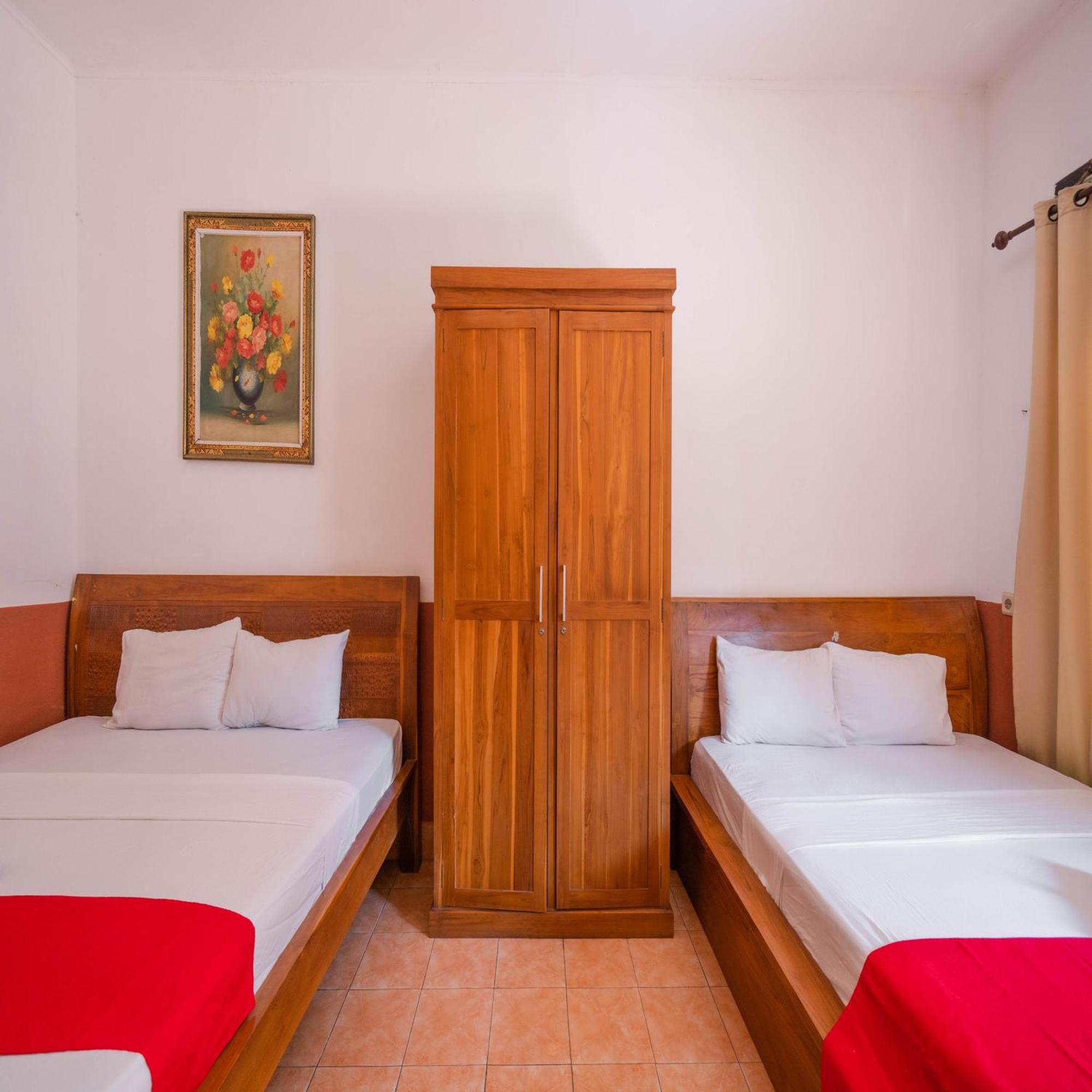 Hotel Reddoorz At Ocean 2 Gili Trawangan Esterno foto